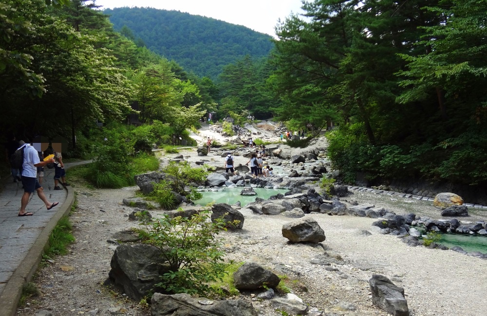 リゾートバイトの温泉地